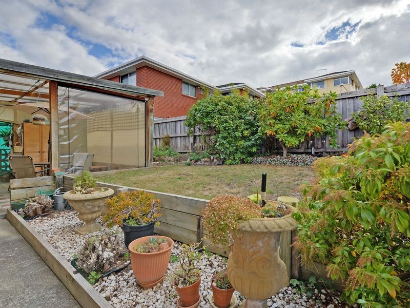 2/24 Victor Place, Glenorchy TAS 7010