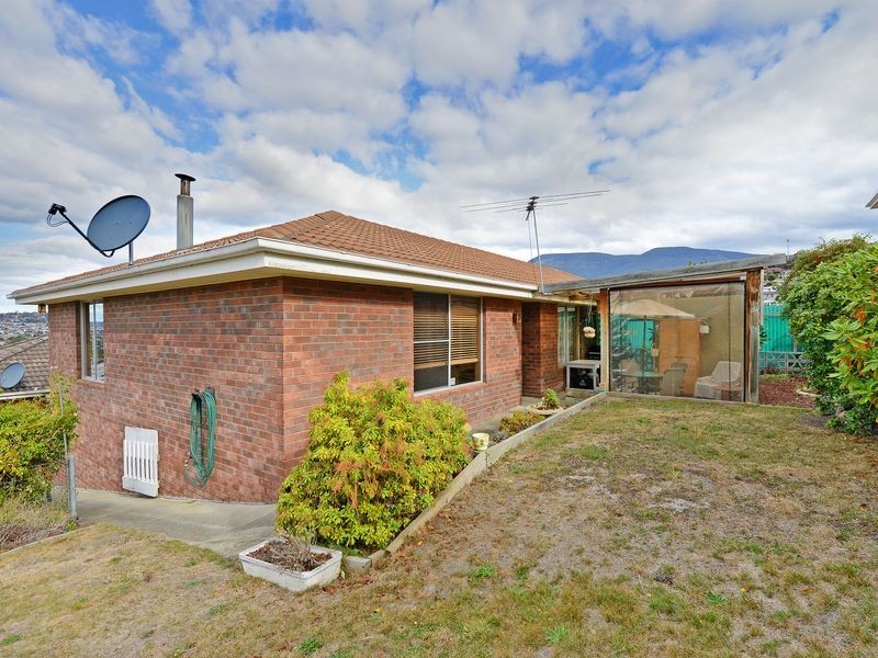 2/24 Victor Place, Glenorchy TAS 7010