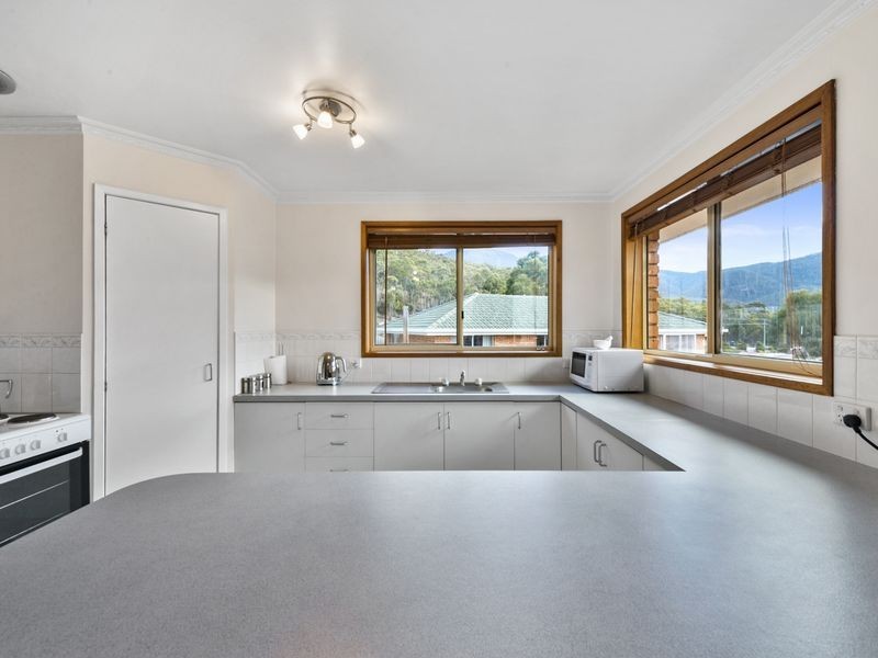 1/4 Lucia Court, Glenorchy TAS 7010