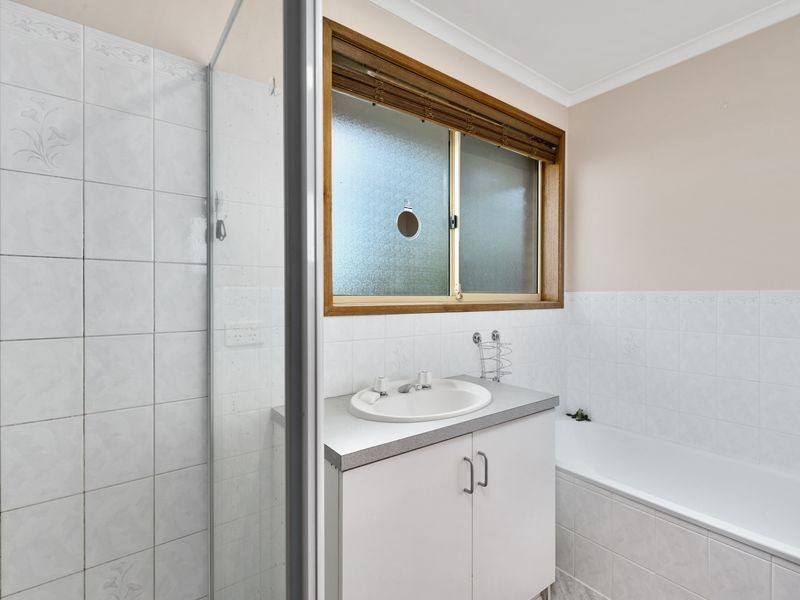 1/4 Lucia Court, Glenorchy TAS 7010