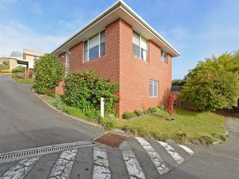 1/109 Berriedale Road, Berriedale TAS 7011