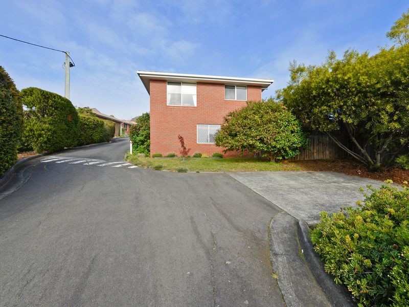 1/109 Berriedale Road, Berriedale TAS 7011