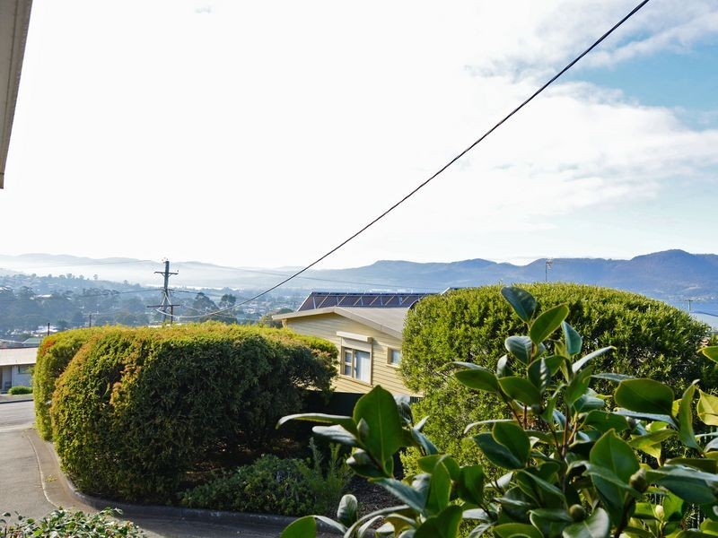 1/109 Berriedale Road, Berriedale TAS 7011