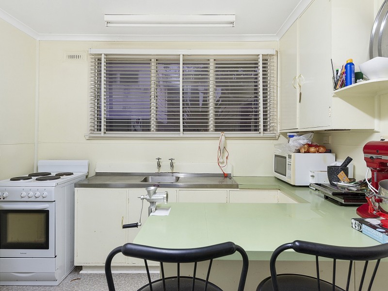 26 Broad Street, Lindisfarne TAS 7015