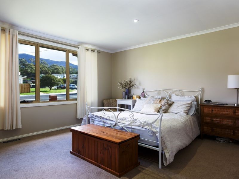 27 Adelphi Road, Claremont TAS 7011