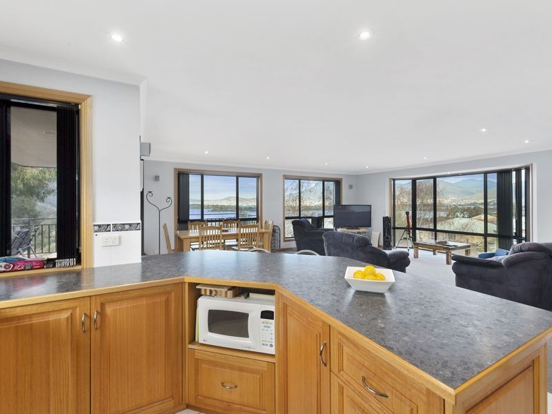 9 Stringer Court, Old Beach TAS 7017