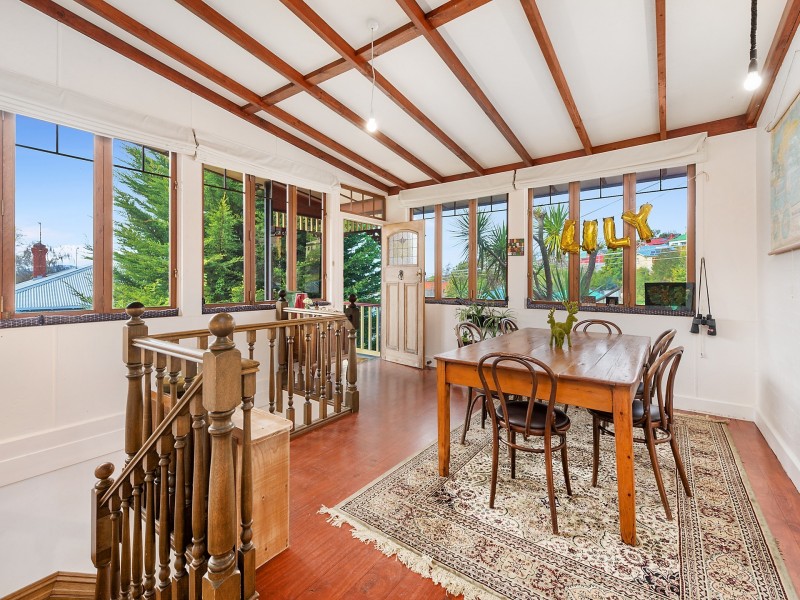 1 Salvator Road, West Hobart TAS 7000