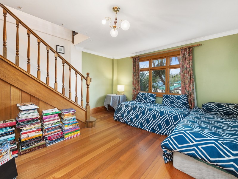 1 Salvator Road, West Hobart TAS 7000