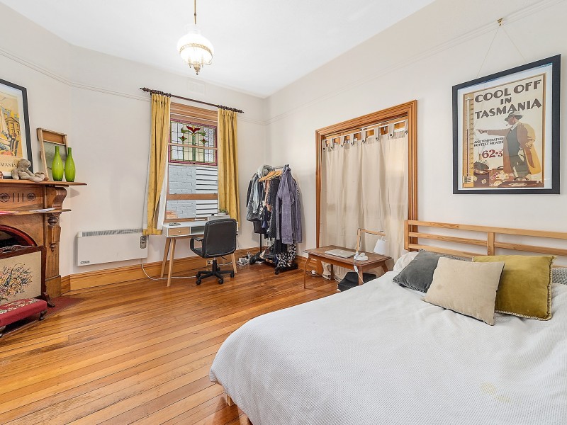 1 Salvator Road, West Hobart TAS 7000