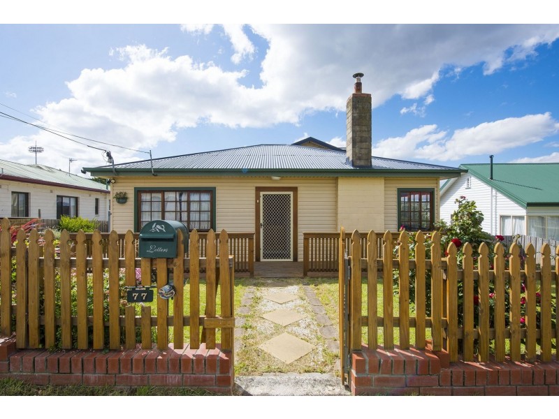77 Renfrew Circle, Goodwood TAS 7010