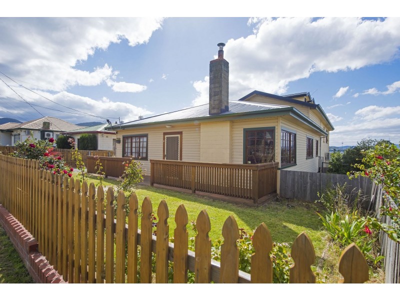 77 Renfrew Circle, Goodwood TAS 7010