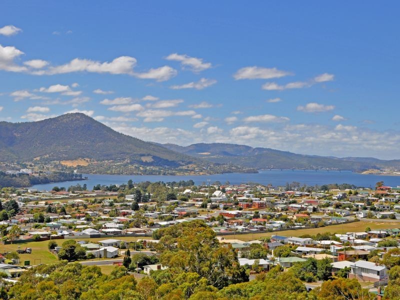 21 Ebden Street, Claremont TAS 7011