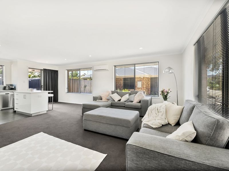 2/19 Amaroo Road, Austins Ferry TAS 7011