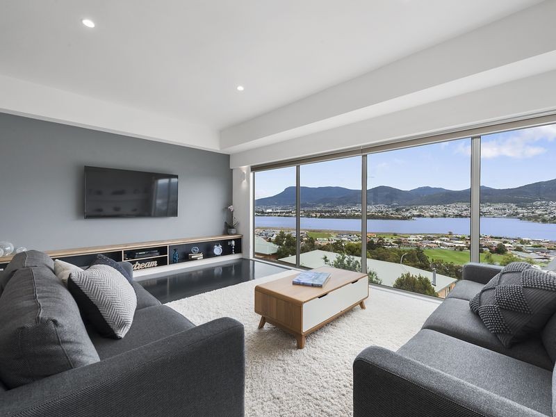 45 Grevillea Avenue, Old Beach TAS 7017