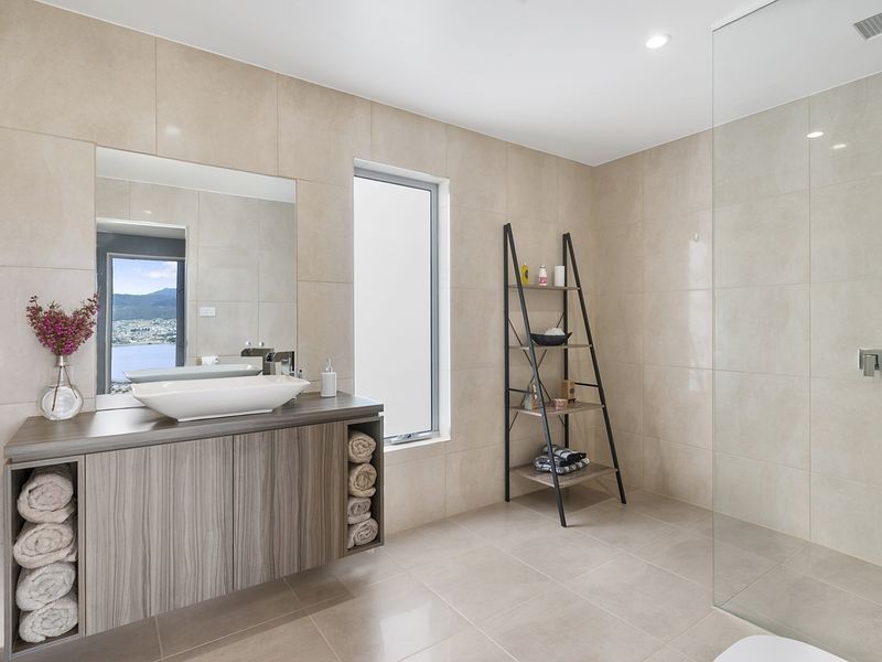 45 Grevillea Avenue, Old Beach TAS 7017