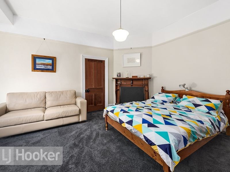 22 Boa Vista Road, New Town TAS 7008