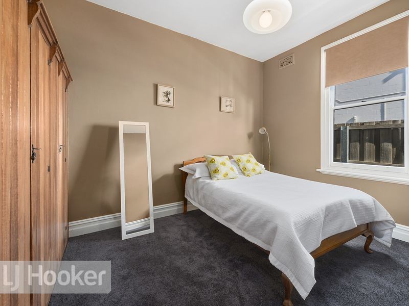 22 Boa Vista Road, New Town TAS 7008