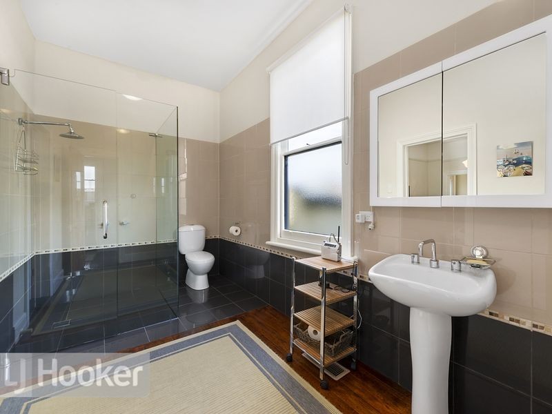 22 Boa Vista Road, New Town TAS 7008