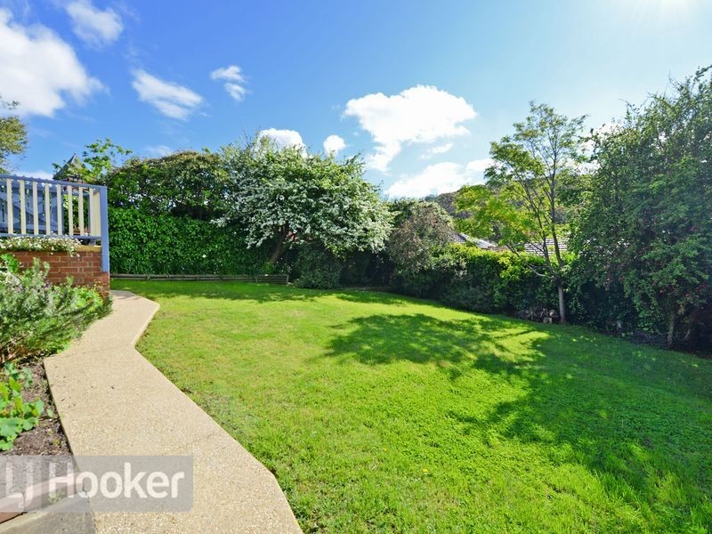 22 Boa Vista Road, New Town TAS 7008