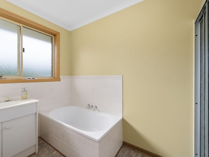 Unit 2/23 Daylesford Road, Glenorchy TAS 7010