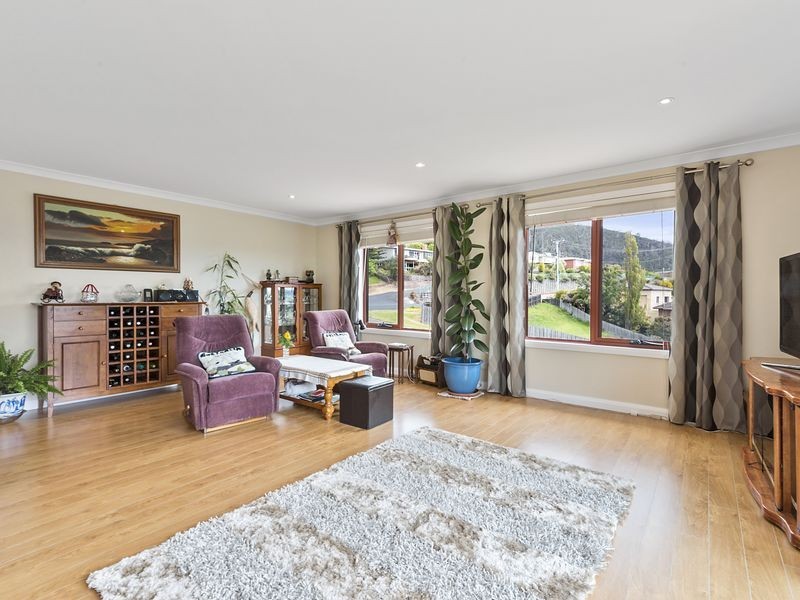 25 Kilander Crescent, Berriedale TAS 7011