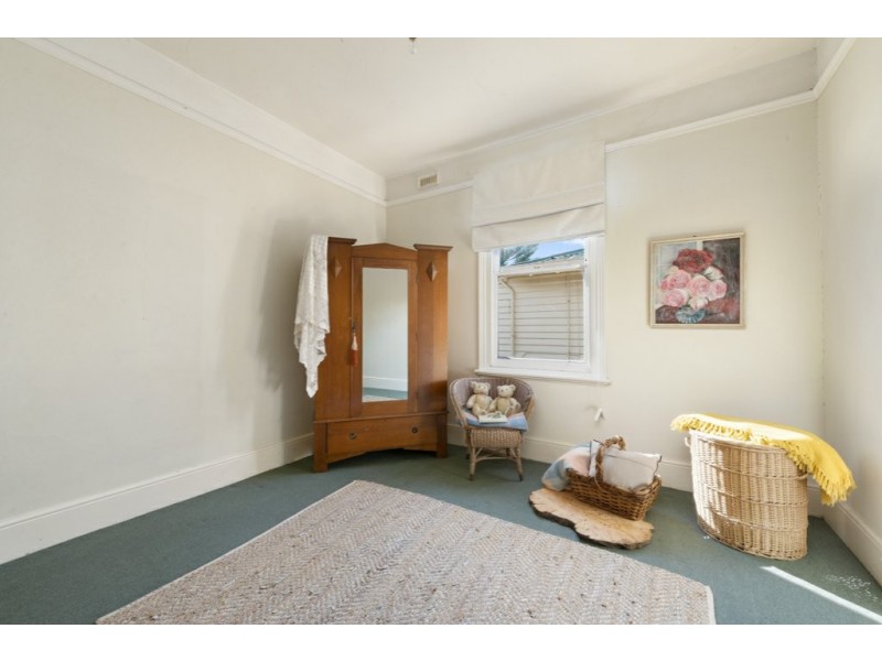 16 Regina Street, Glenorchy TAS 7010