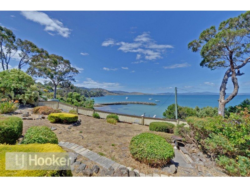 103-105 Linden Road, Primrose Sands TAS 7173