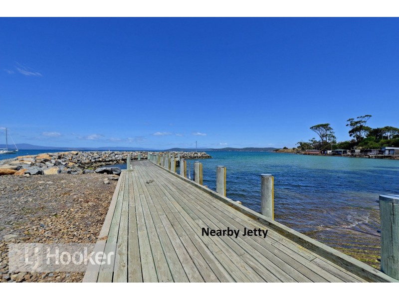 103-105 Linden Road, Primrose Sands TAS 7173