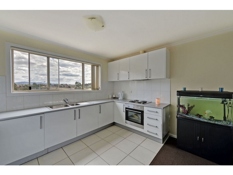 Unit 2/6 Birubi Place, Herdsmans Cove TAS 7030