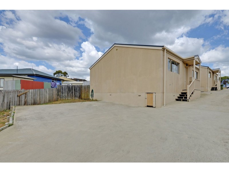 Unit 2/6 Birubi Place, Herdsmans Cove TAS 7030
