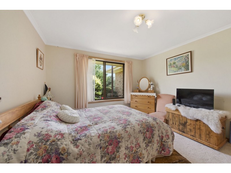 12 Ticknell Street, Ouse TAS 7140