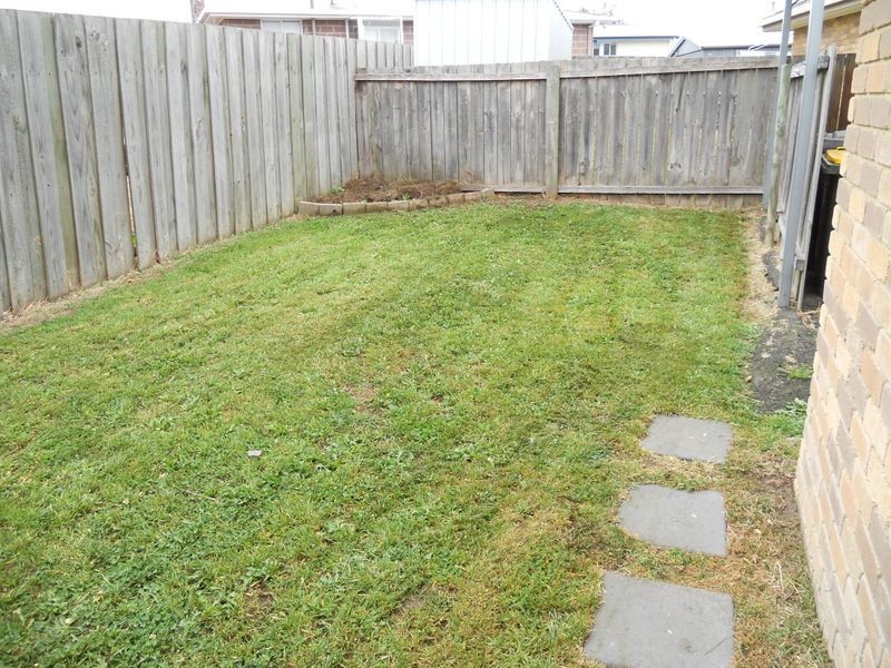 2/56a Hilton Road, Claremont TAS 7011