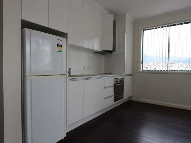 Unit 2/2/30 Derwent Park Road, Derwent Park TAS 7009