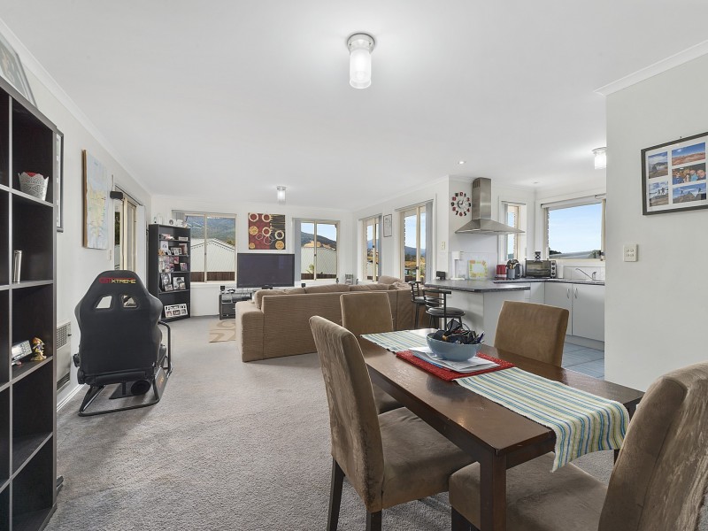 13 Brendan Crescent, Austins Ferry TAS 7011