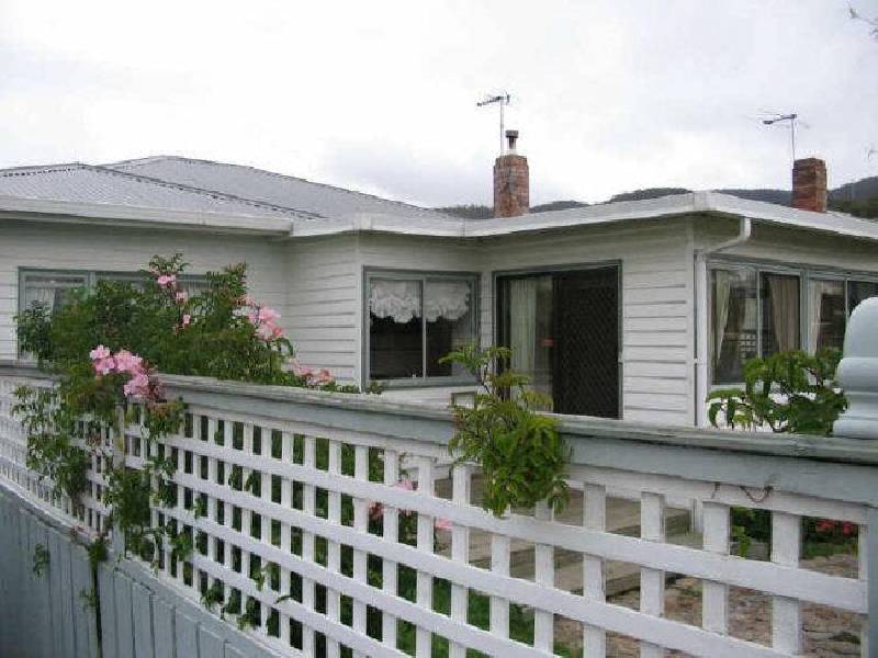 16 Pitcairn Street, Glenorchy TAS 7010