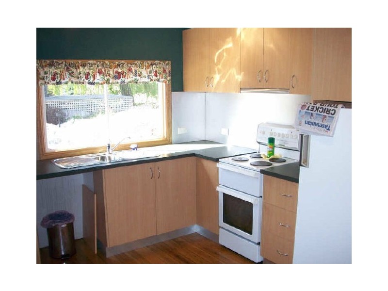 36 Hilton Road, Claremont TAS 7011