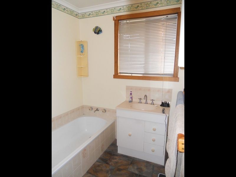 8 Erin Close, Brighton TAS 7030