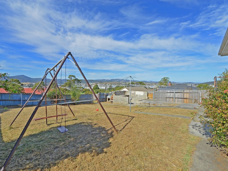 77 Leonard Avenue, Moonah TAS 7009