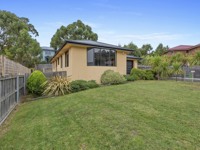 110 Sunshine Road, Austins Ferry TAS 7011