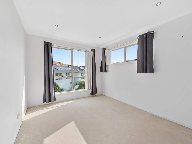 8/4 Nagle Place, Glenorchy TAS 7010