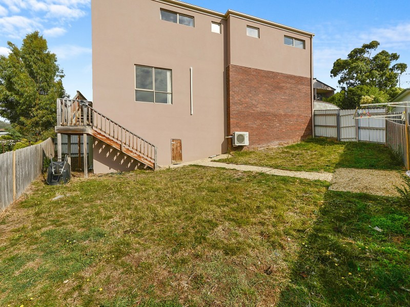8/4 Nagle Place, Glenorchy TAS 7010