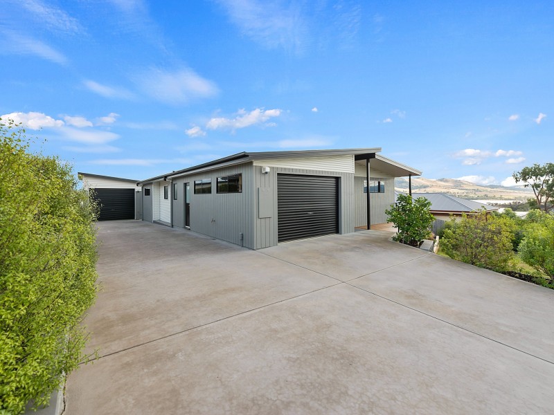 7 Abate Place, Midway Point TAS 7171