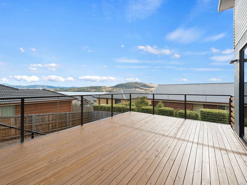 7 Abate Place, Midway Point TAS 7171