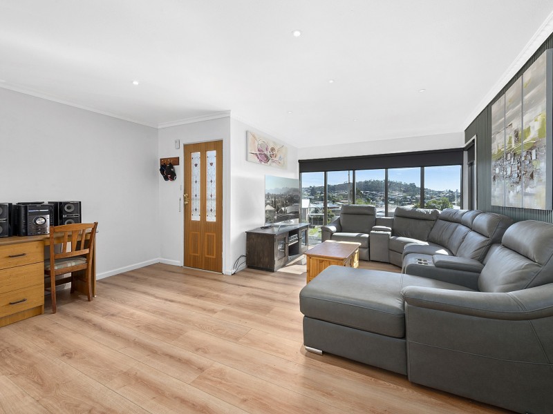 1 Rosbar Street, Claremont TAS 7011