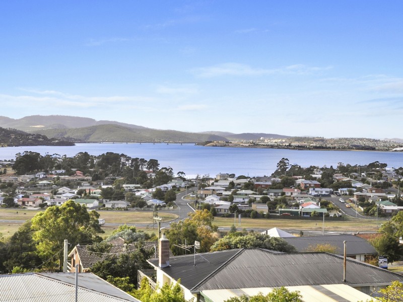 15 Dalgety Street, Claremont TAS 7011