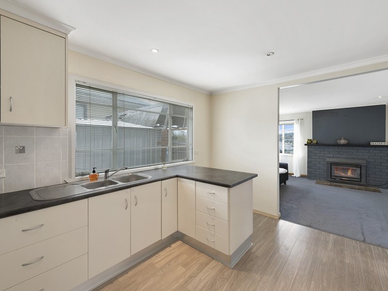 32 Renfrew Circle, Goodwood TAS 7010