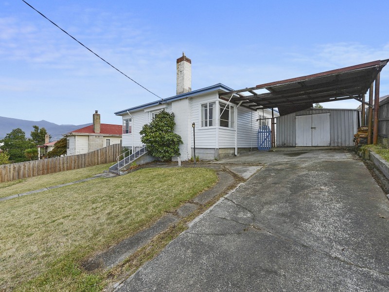 32 Renfrew Circle, Goodwood TAS 7010