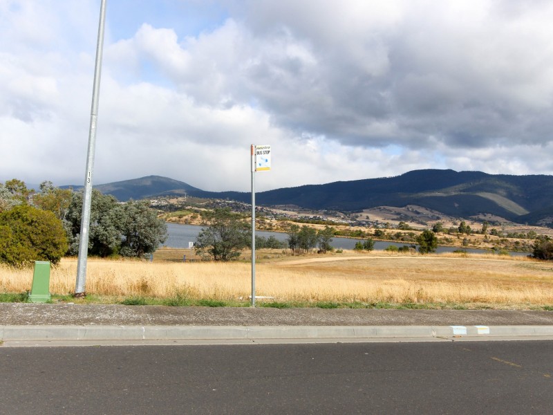 17 Fisher Drive, Herdsmans Cove TAS 7030