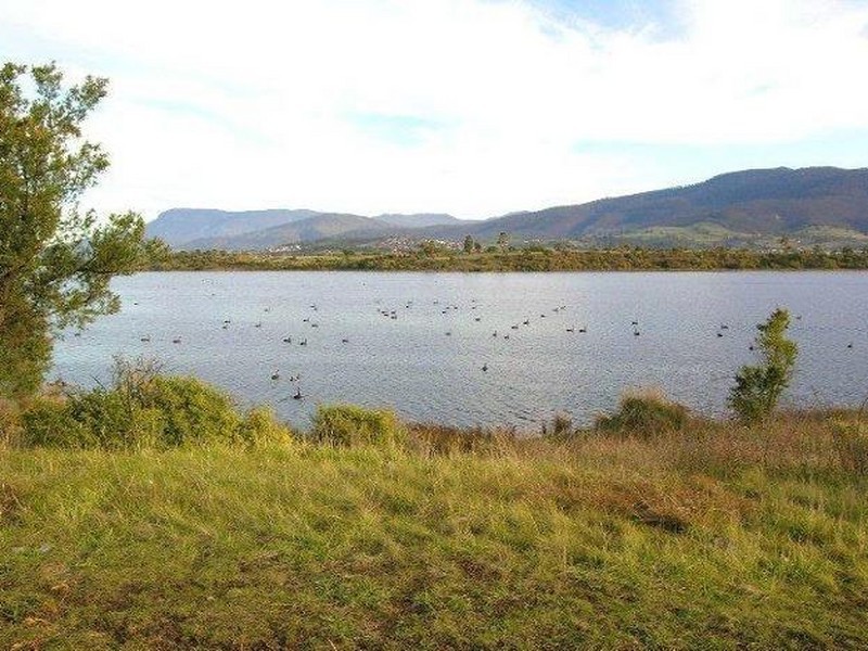 17 Fisher Drive, Herdsmans Cove TAS 7030