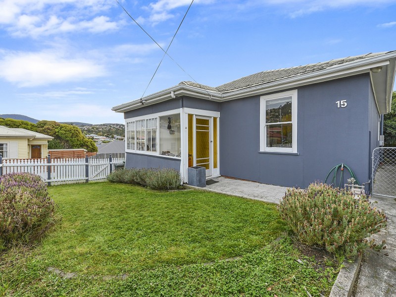 15 Cuthbert Avenue, Lenah Valley TAS 7008
